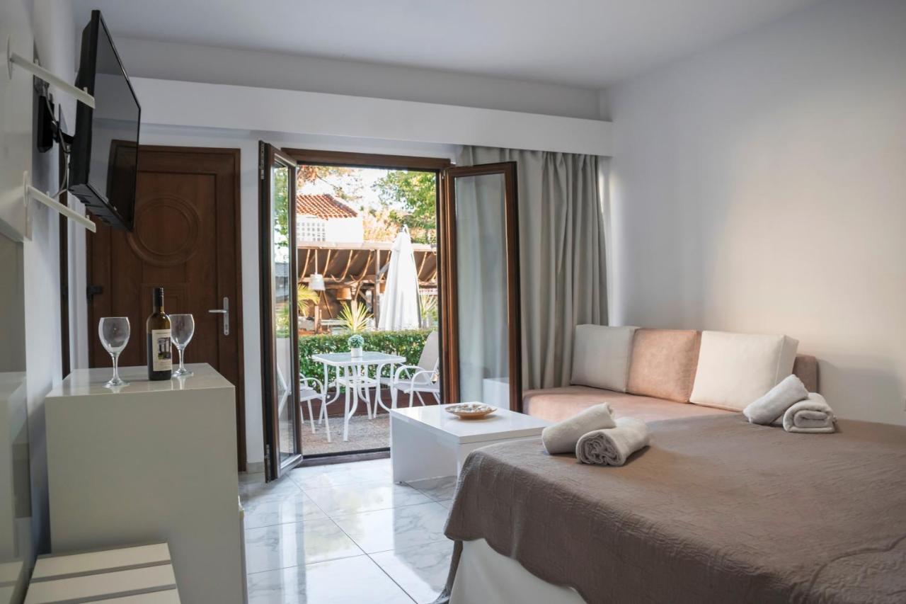 Beach Hotel Kapahi Pefkári Kültér fotó